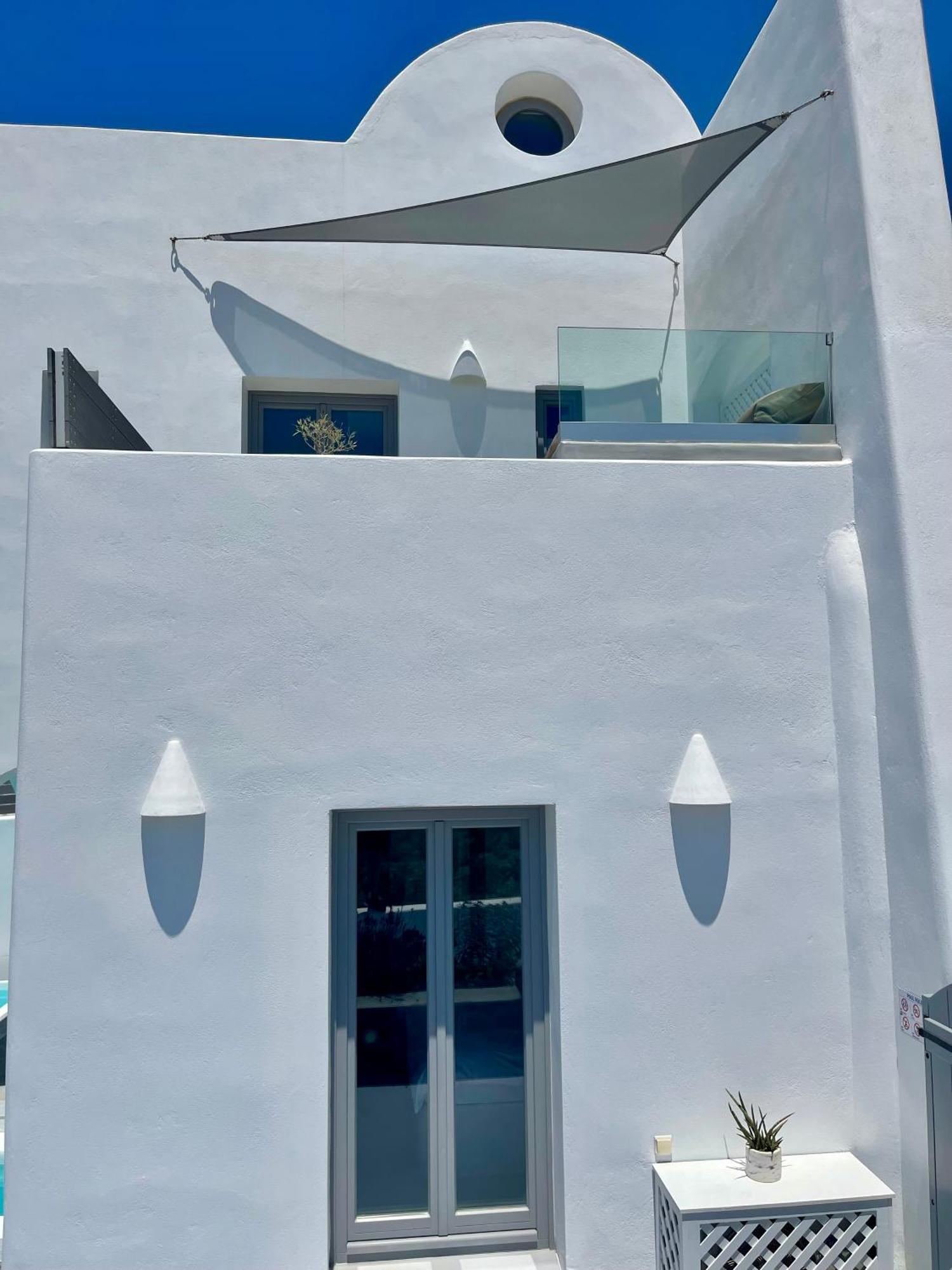 White Harmony Suites Мегалохори Экстерьер фото