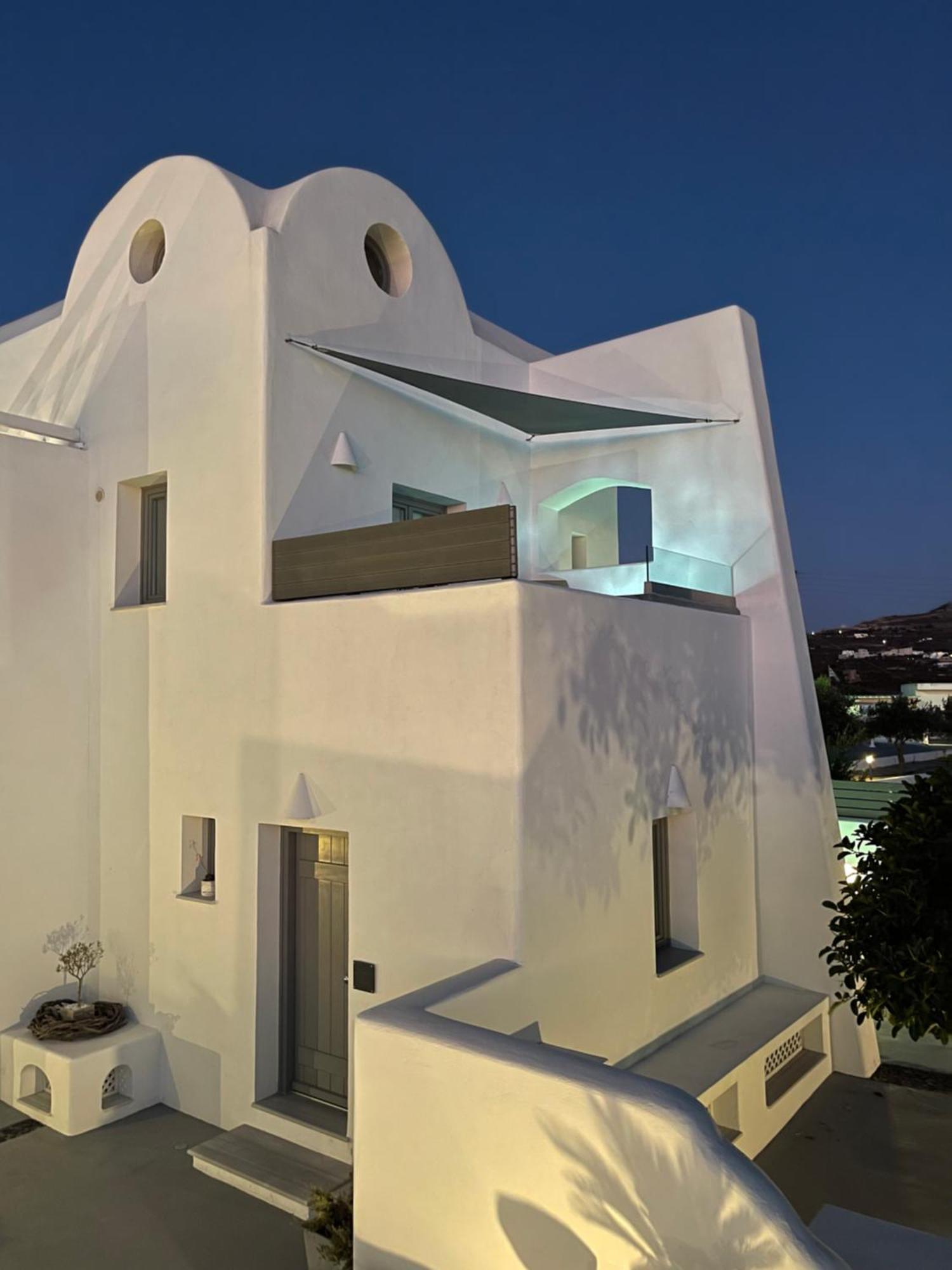White Harmony Suites Мегалохори Экстерьер фото